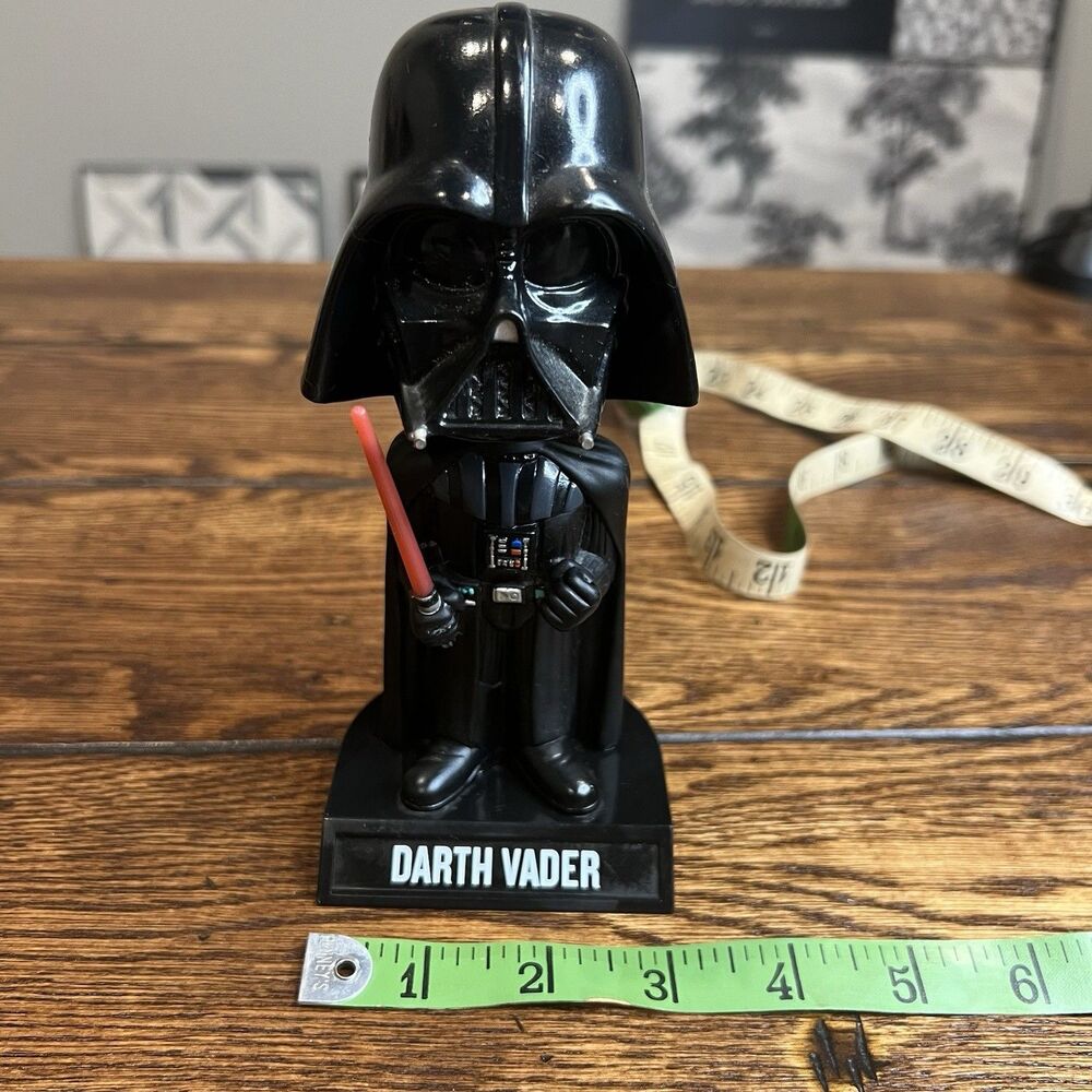 Star Wars Darth Vader - 2007 Funko Bobble Head -  Dark Lord of the Sith